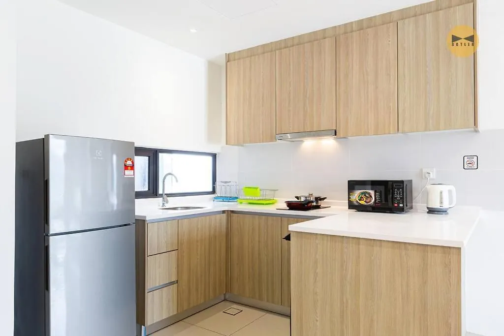 Spacious 3Br In Tropicana 218 At Central Location & Food Hunt Friendly George Town 0*,